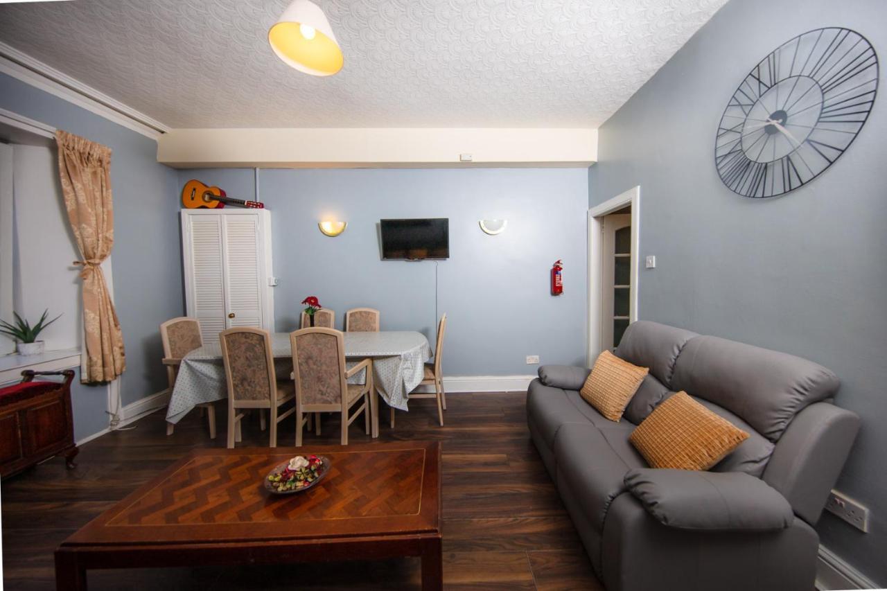 Super Central 4Bedroom Apartment At The Meadows Edinburgh Dış mekan fotoğraf
