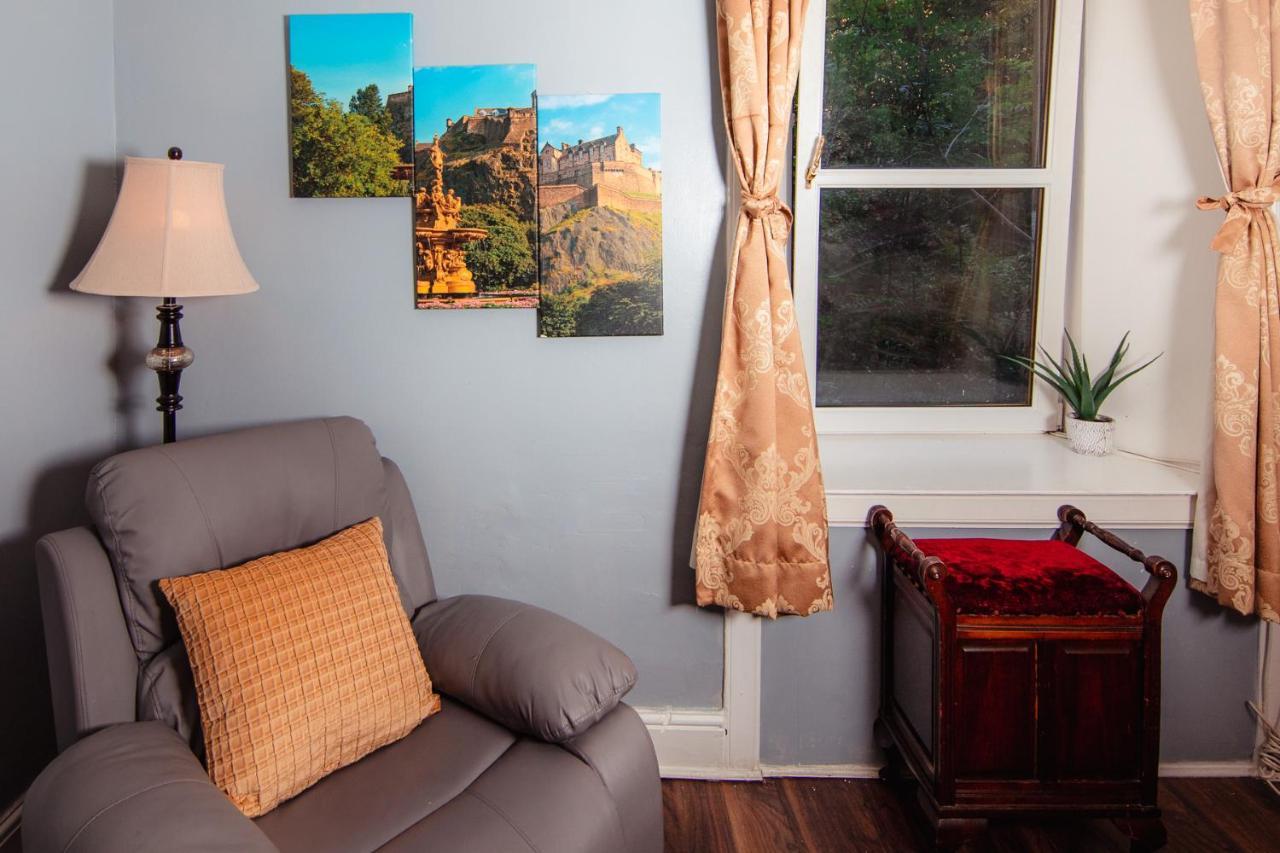 Super Central 4Bedroom Apartment At The Meadows Edinburgh Dış mekan fotoğraf